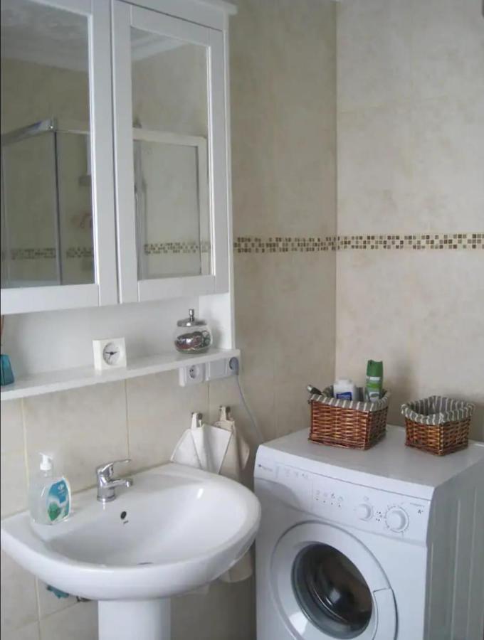 Apartamento, Dos Dormitorios, Tipo Atico Cerca Del Centro Jerez de la Frontera Bagian luar foto